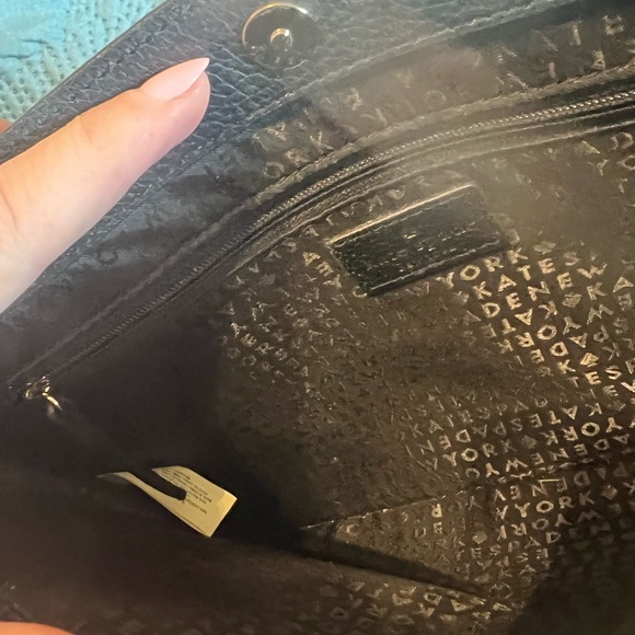 ❤️❤️SOLD❤️❤️ Spade Crossbody or Tote Black Leather Handbag GUC - Picture 4 of 11